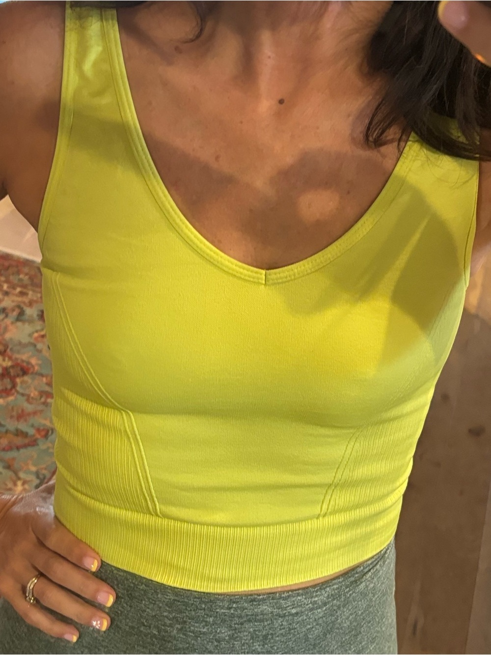 Alala V-Neck Seamless Crop Tank